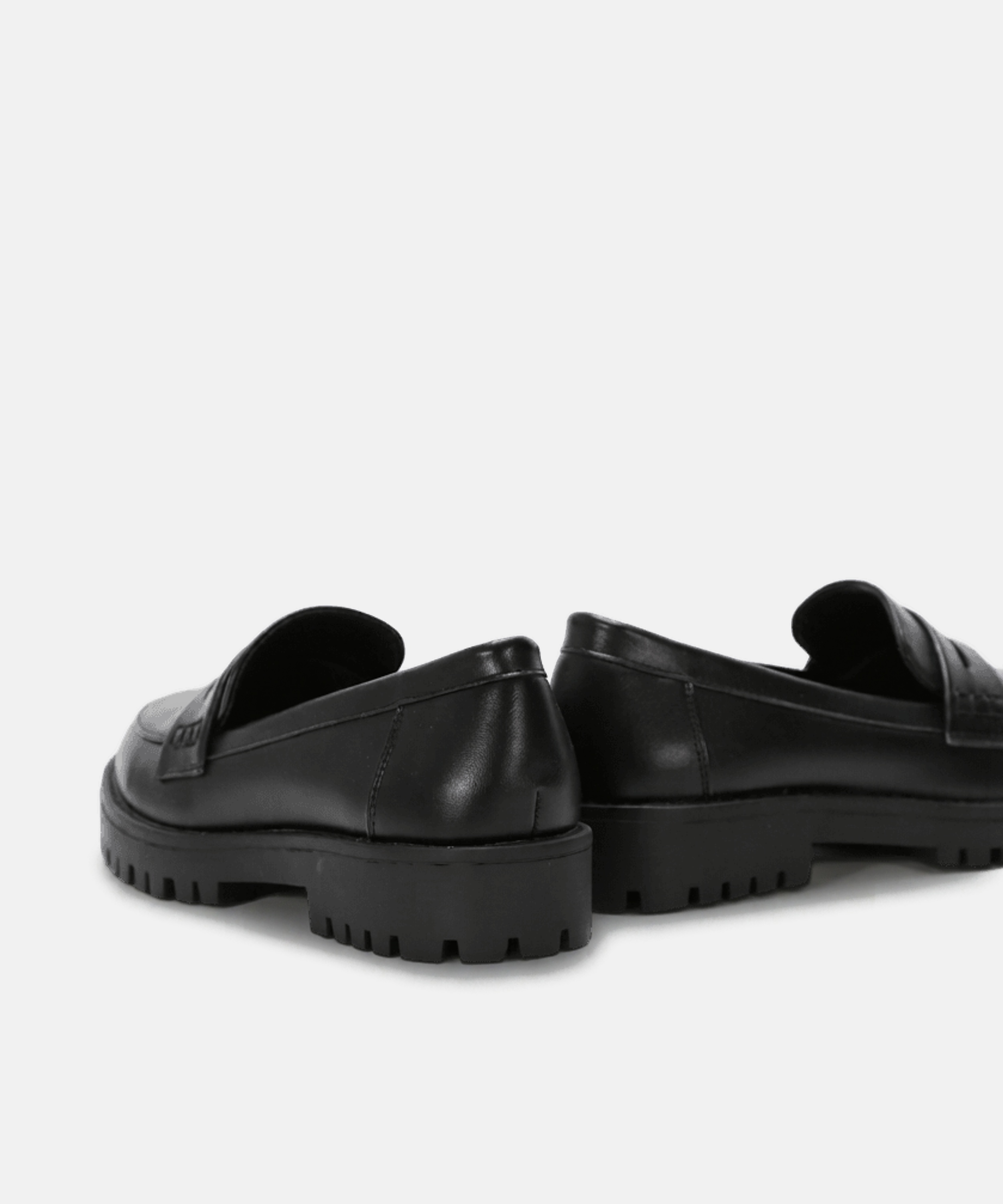 Mocassim sola track image number null